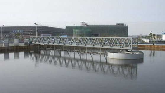 周邊傳動(dòng)刮吸泥機(jī)